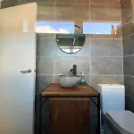 2 Bed House, Garden, Parking, Close To Centre *